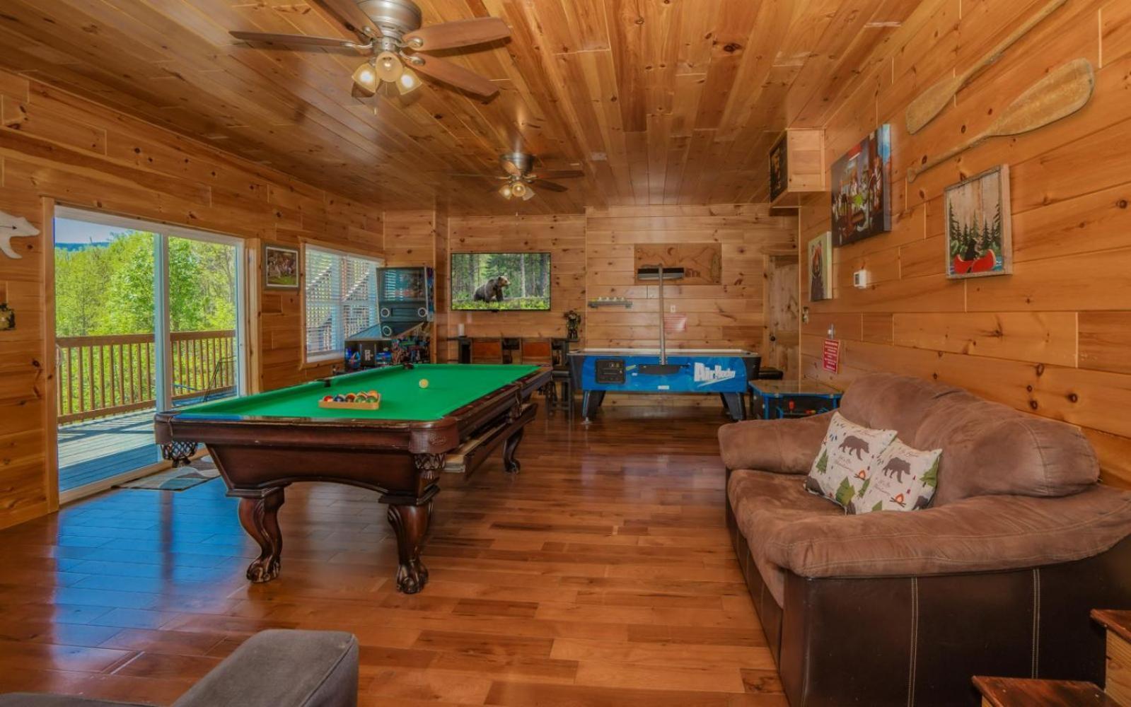 Beartastic Mountain View Lodge 蓋特林堡 外观 照片